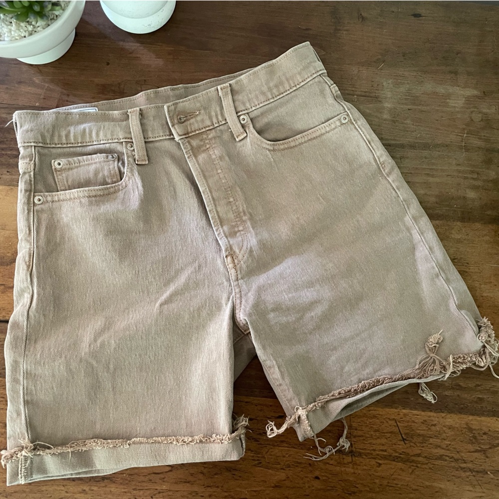 GAP Beige Mid-Rise Shorts
